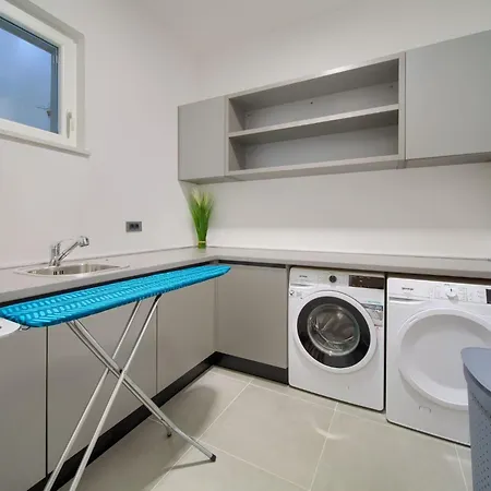 Luxurioese Mit Pool Und Fantastischem Meerblick By Interhome Casa de Férias *