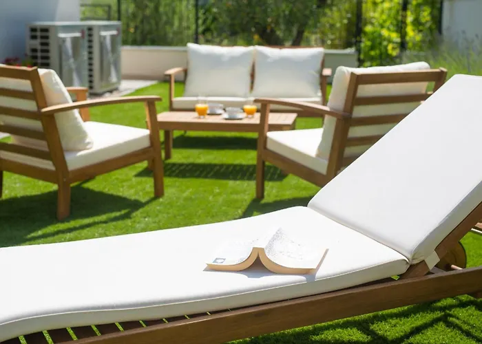 Luxurioese Mit Pool Und Fantastischem Meerblick By Interhome