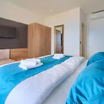 Prázdninový dům Luxurioese Mit Pool Und Fantastischem Meerblick By Interhome *