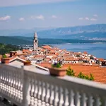 Luxurioese Mit Pool Und Fantastischem Meerblick By Interhome Prázdninový dům