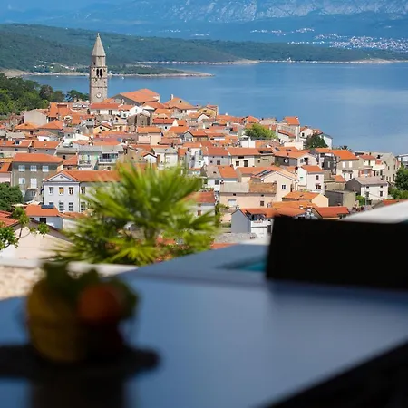 Holiday home Luxurioese Mit Pool Und Fantastischem Meerblick By Interhome *