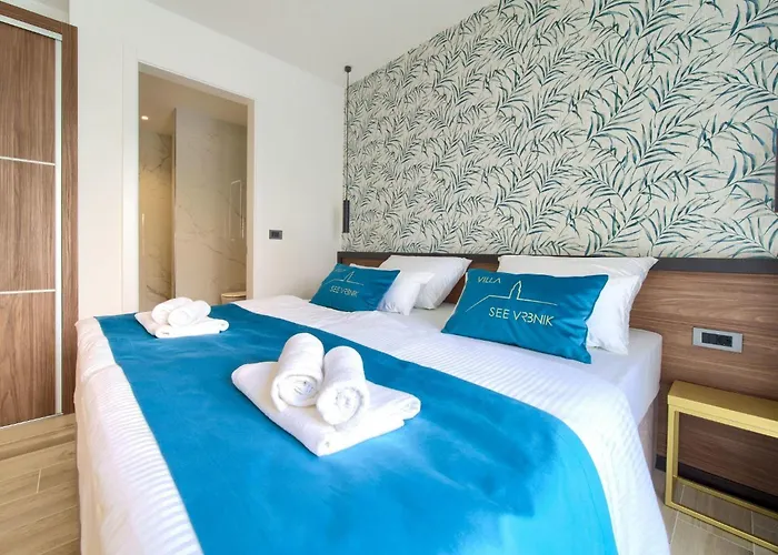 Luxurioese Mit Pool Und Fantastischem Meerblick By Interhome Holiday home *