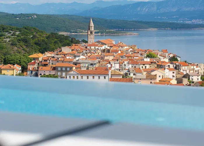Luxurioese Mit Pool Und Fantastischem Meerblick By Interhome