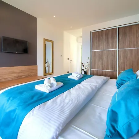 Σπίτι διακοπών Luxurioese Mit Pool Und Fantastischem Meerblick By Interhome